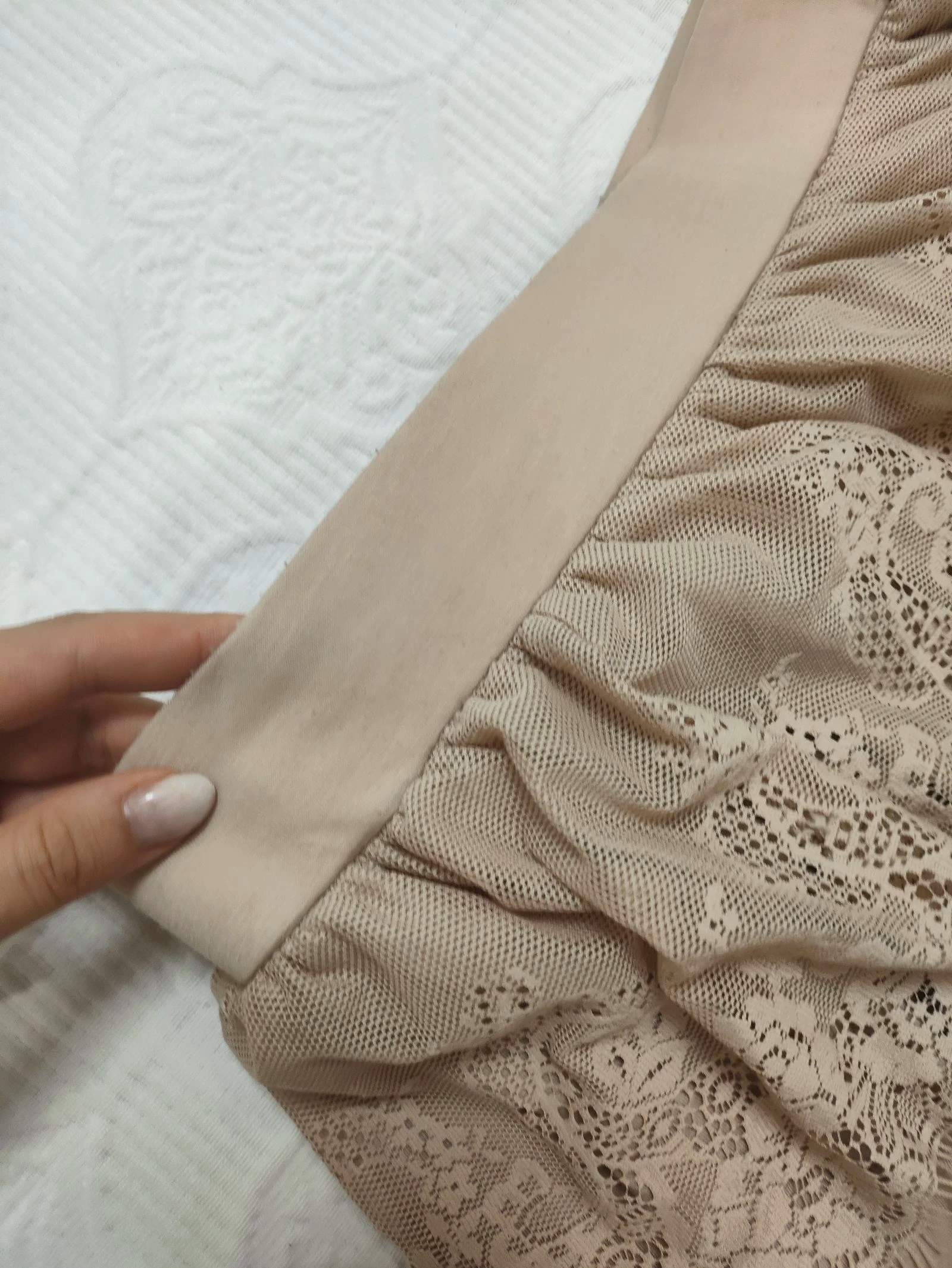 Falda de encaje Sfera beige rosada talla M – photo 5